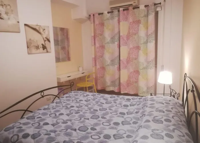 威利亚大厦公寓 *